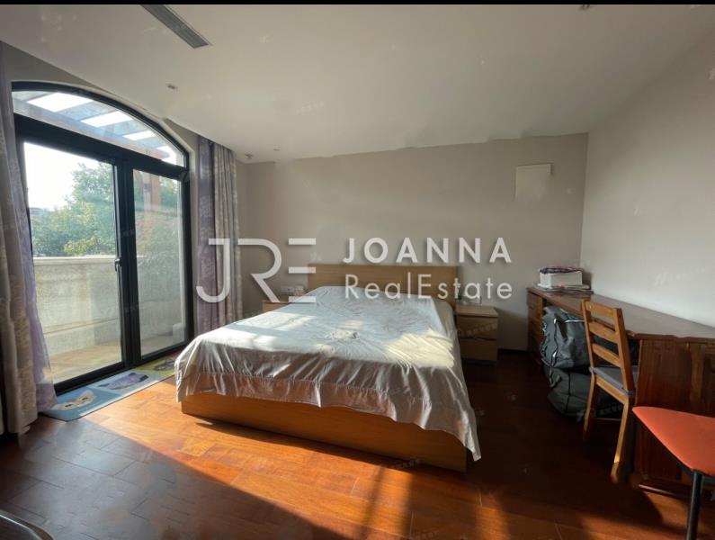 Hongqiao Rongjing , 4 bedrooms villa for rent near international